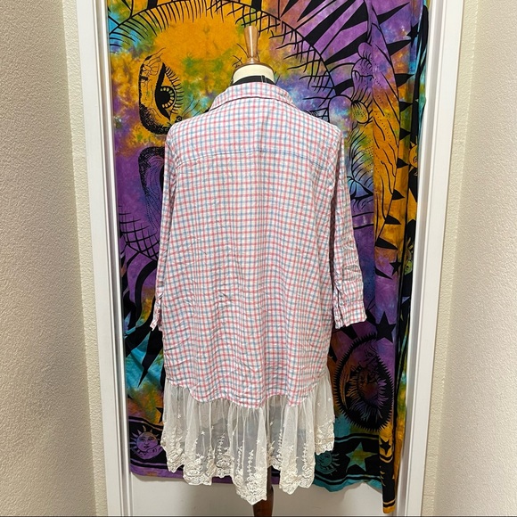 🌈 Lovely Vintage plaid lace button top - Picture 8 of 11